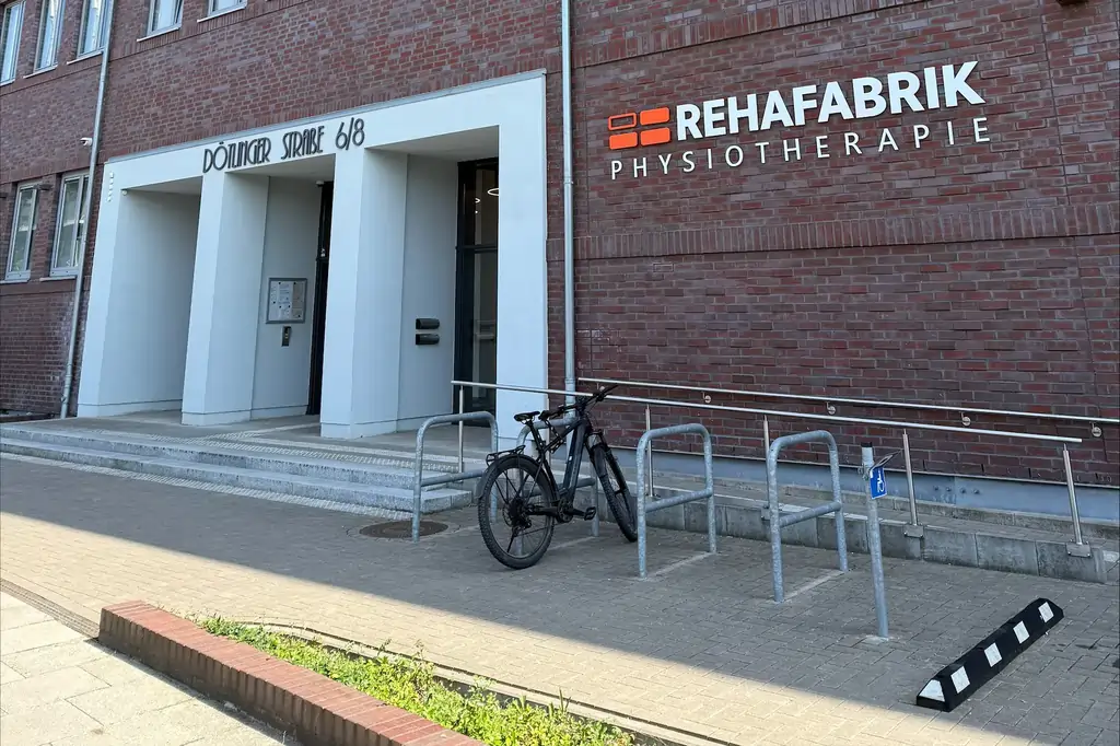 Eingang REHAFBARIK Physiotherapie Bremen City