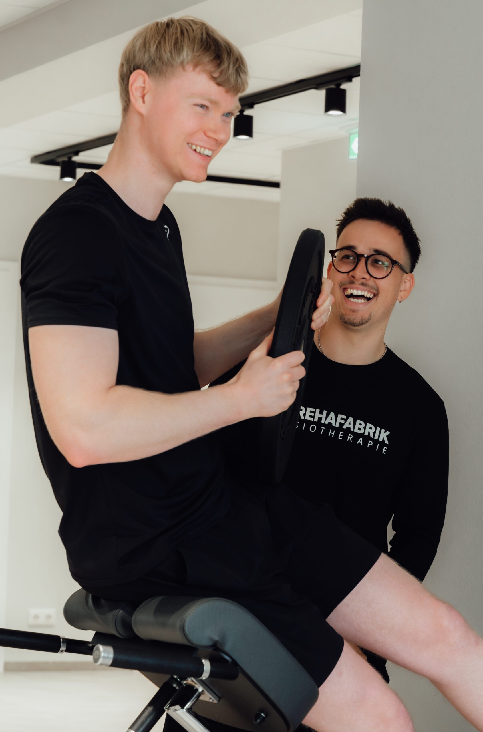 Wie sieht heute dein Arbeitsalltag als Physiotherapeut in der REHAFABRIK aus?