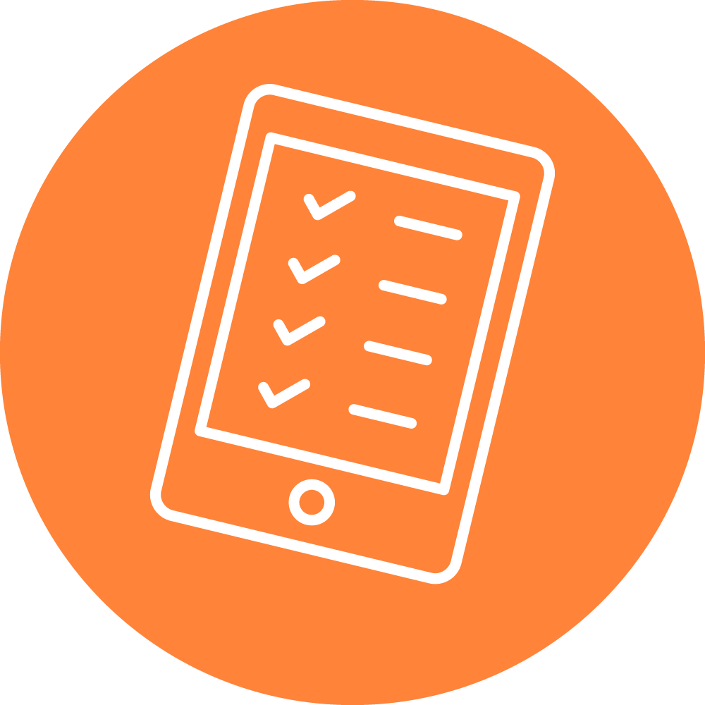 Eine illustrierte Checkliste auf einem iPad als weiße Konturzeichnung in einem orangenen Kreis.